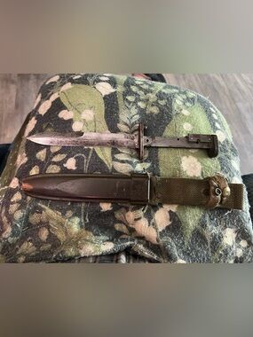 USMC Bayonet without handles